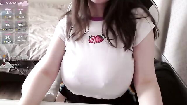 Huge cammer tits with perfect shape - Babemashek Overoce - Oceanmotionz