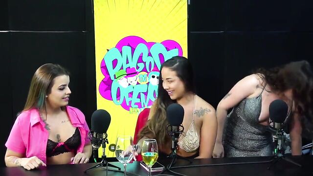 The hot girls show their boobs without any shame