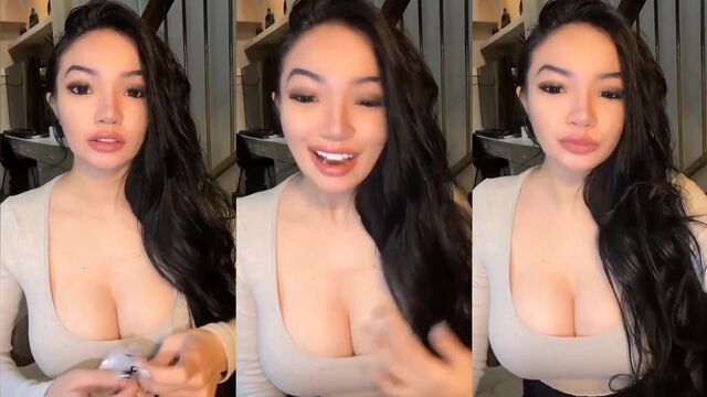 Live sex show with sexy girl Monica on BigO