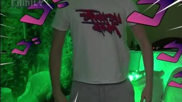Большой член вошел в чат .twitch