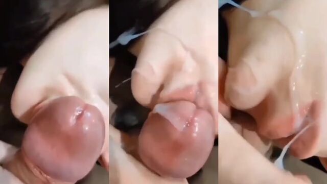 The guy made a cum shot facial for the sexy girl