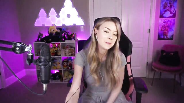 Dizzykitten's fat tits Twitch clips are here for your viewing pleasure!