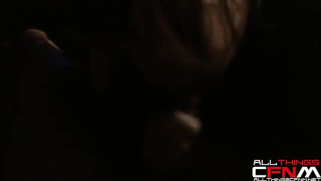 A girl made a blowjob in the car and almost got caught