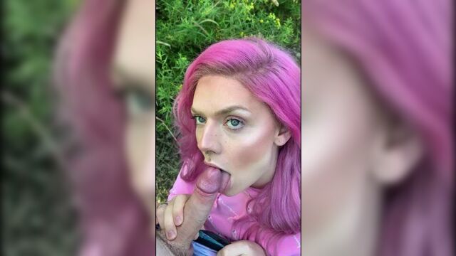 Barbie trans Girl Sucks and fucks at public park