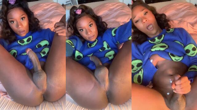 Vanniall's big cock is a wonder of nature! Even in cumshots, it shines!