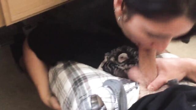 A blowjob with my hot coworker in the office