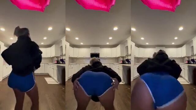 Jill Valentine's impressive boobs are a classic Resident Evil 3 showcase
