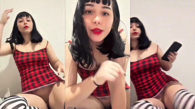 Emo virgin spreading her legs on TIKTOKK live stream