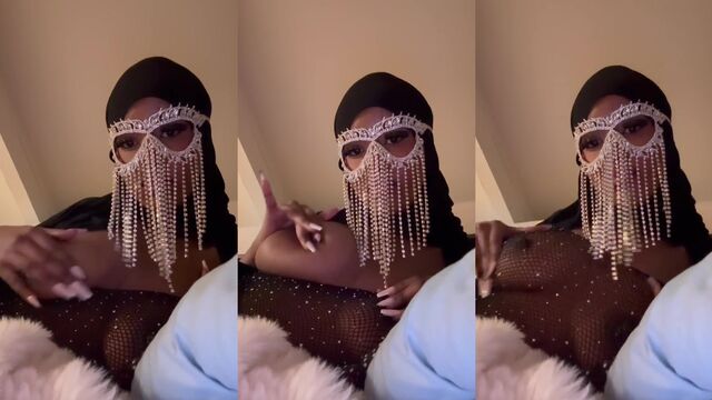 Somali girl has sex after removing her clothes in part 13