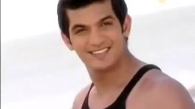Ladki kyon Mayank & Nupur
