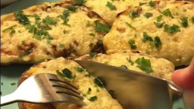 ЖУЛЬЕН В ЗАПЕЧЕННОЙ КАРТОШКЕ