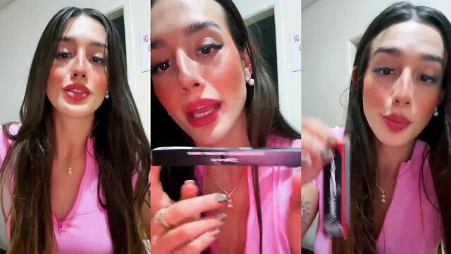 The pink pussy of the princess is a delicious treat to enjoy