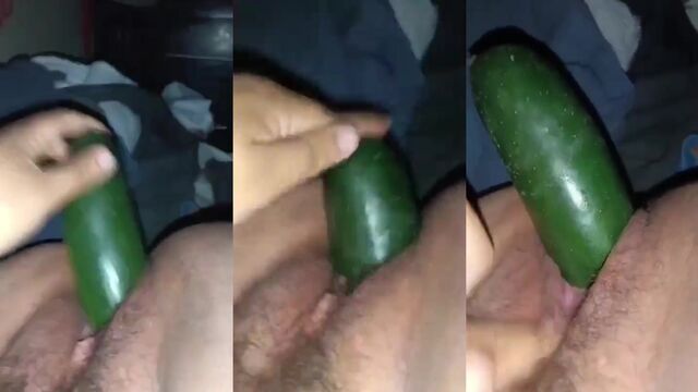 Follower masturbating with a cucumber, very rich orgasm