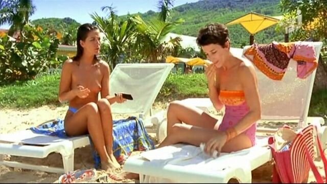 Vanessa Gravina Nude - Les gens en maillot de bain (1999)