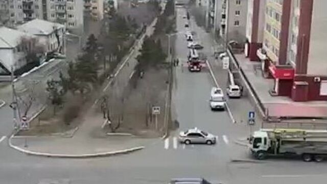 Мужчина взял в заложники своего трёхлетнего сына в Чите. Он угрожает застрелить ребёнка.