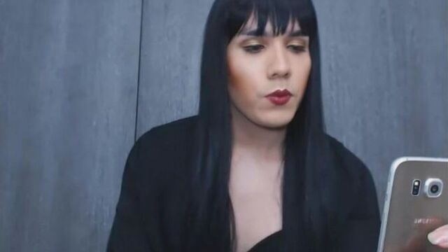 Charming tranny Loves to Take Selfies