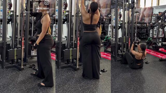 A hot chick having fun with her booty on Instagram