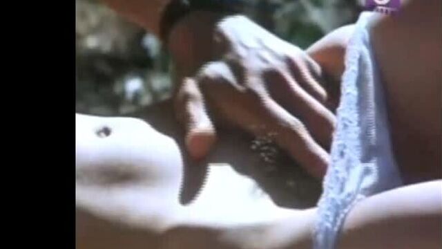 Andrea Albani Nude - El marqués, la menor y el travesti (1983) Watch Online