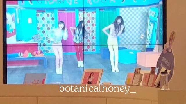 SMROOKIES (Koeun, Lami, Hina) - Gee @ Cut