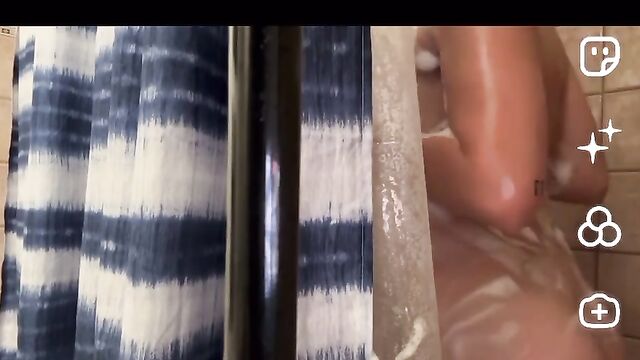 Latina chick Aileen takes shower and shows her body