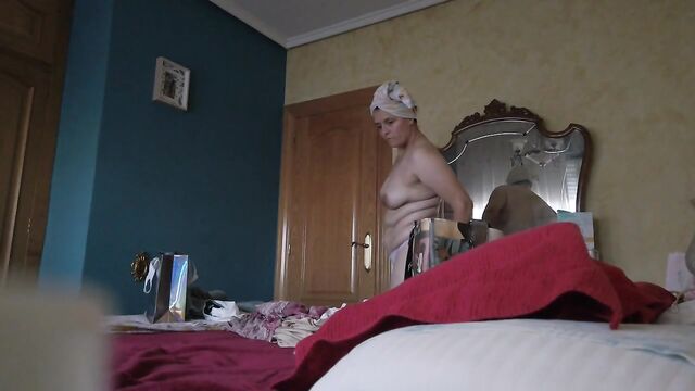 The evangelical was spied while changing and taking a shower