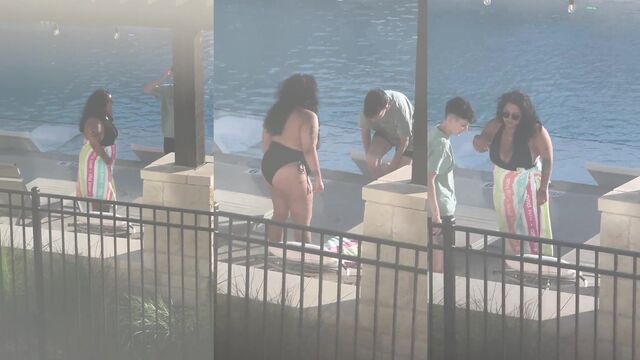 Bitches are having fun in the pool