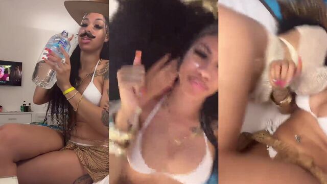 Lightskin Lexis twerks on Tiktok live and OnlyFans nudes