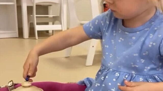 Video by Санкт-Петербургская Монтессори-школа Михайловой