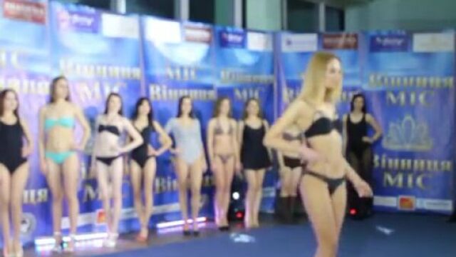 Кастинг Мисс Винница 2017 выход в купальниках 6