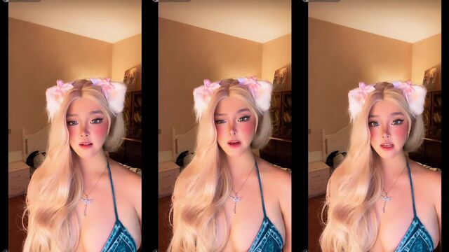 Big tit cleavage Asians on TikTok Live stream
