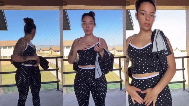 A sexy slim girl shows her long tongue and twerks on Tiktok