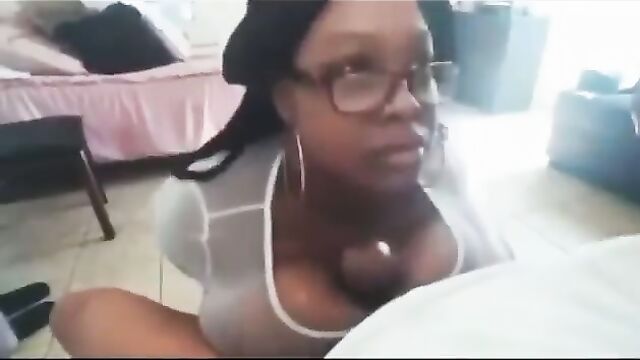 A woman gets a huge cock after meeting a guy
