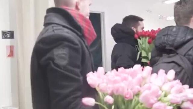 В Петербурге группа мужчина ворвалась в фем-кафе