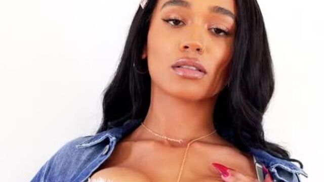 Julie Kay - Double Blowjob [Blowjob]