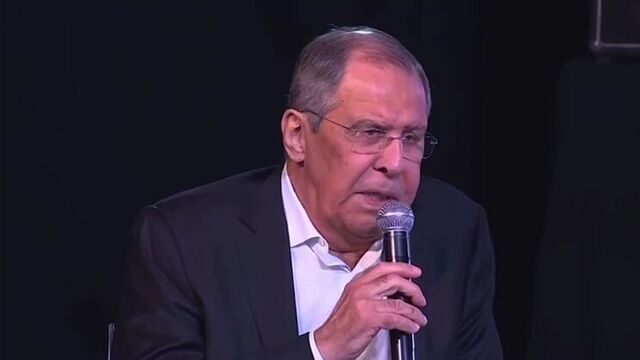 Лавров ответил шуткой на стереотипы о России