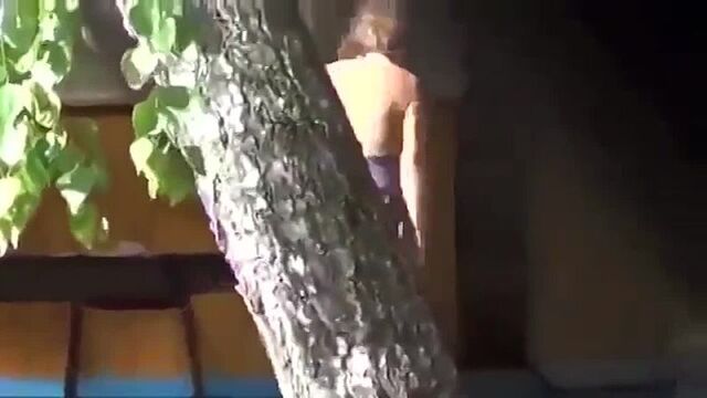 Гимнастика без трусов...