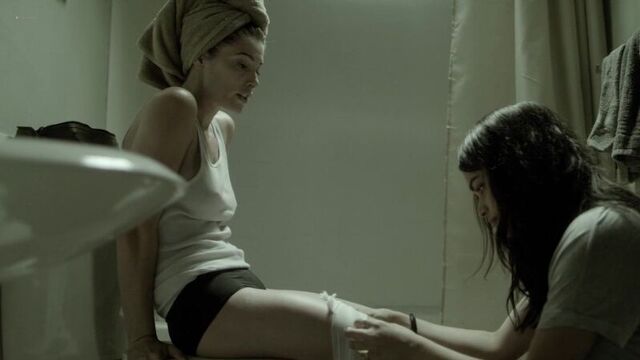 Ashley Greene, Zibby Allen Nude & Sexy - Rogue (2017) s4e3 HD720p Watch Online / Эшли Грин, Зибби Аллен - Бестия