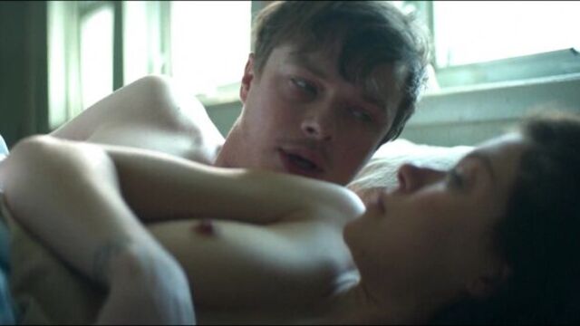 Tatiana Maslany Nude - Two Lovers And A Bear (US 2016) 1080p WEB