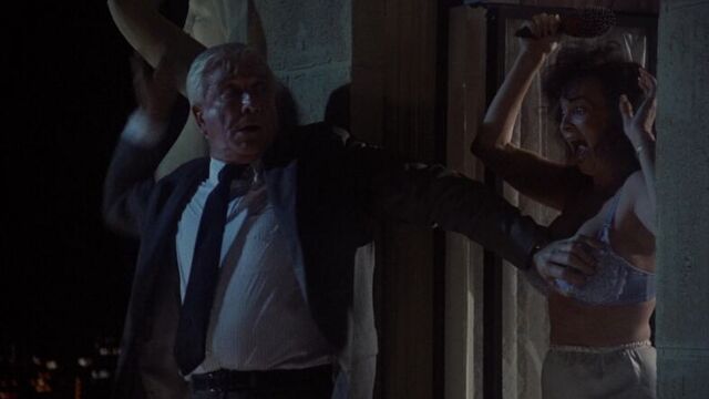 Lorali Hart Sexy - The Naked Gun: From the Files of Police Squad! (1988)
