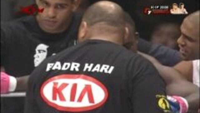 Melvin Manhoef vs. Mark Hunt