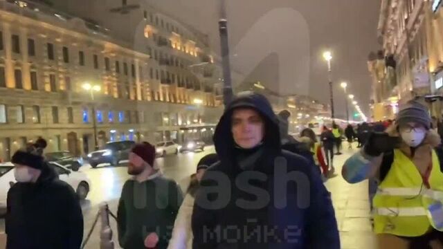Гнойный вышел на митинг