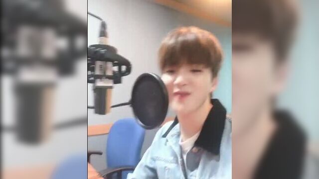 [HOTBEAT Arirang Radio] 200401 Инстаграм @hotbeat0409