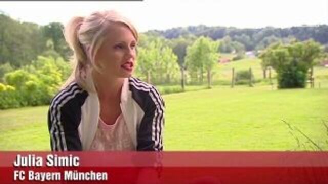 Frauen Fussball Playboy Video Shooting - Deutschland U20 Selina Wagner, Kristina Gessat, Julia Simic