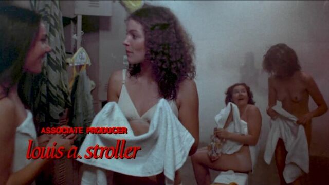 Sissy Spacek, Nancy Allen, Amy Irving, Cindy Daly Nude - Carrie (1976)