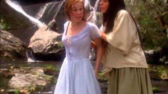 Mariana Ximenes, Amanda Lee Nude - A Casa Das Sete Mulheres (The house of seven women, 2003) - ep. 1