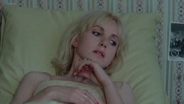 Bulle Ogier Nude - Maitresse (FR 1975) 1080p