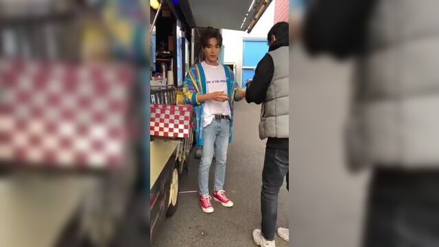 190227 Итык на съёмочной площадке ICSYV6