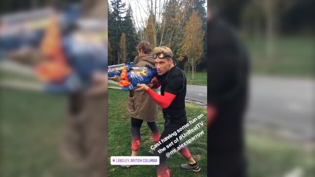 Алексей Воробьев в Канаде: Alexi съемки 4-й сезон Instagram Stories 14-15.11.2017