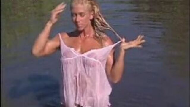 Denise Masino, Karen Konyha and Debi Laszewski - Female Muscle