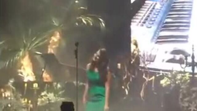 Lana sit on my face!